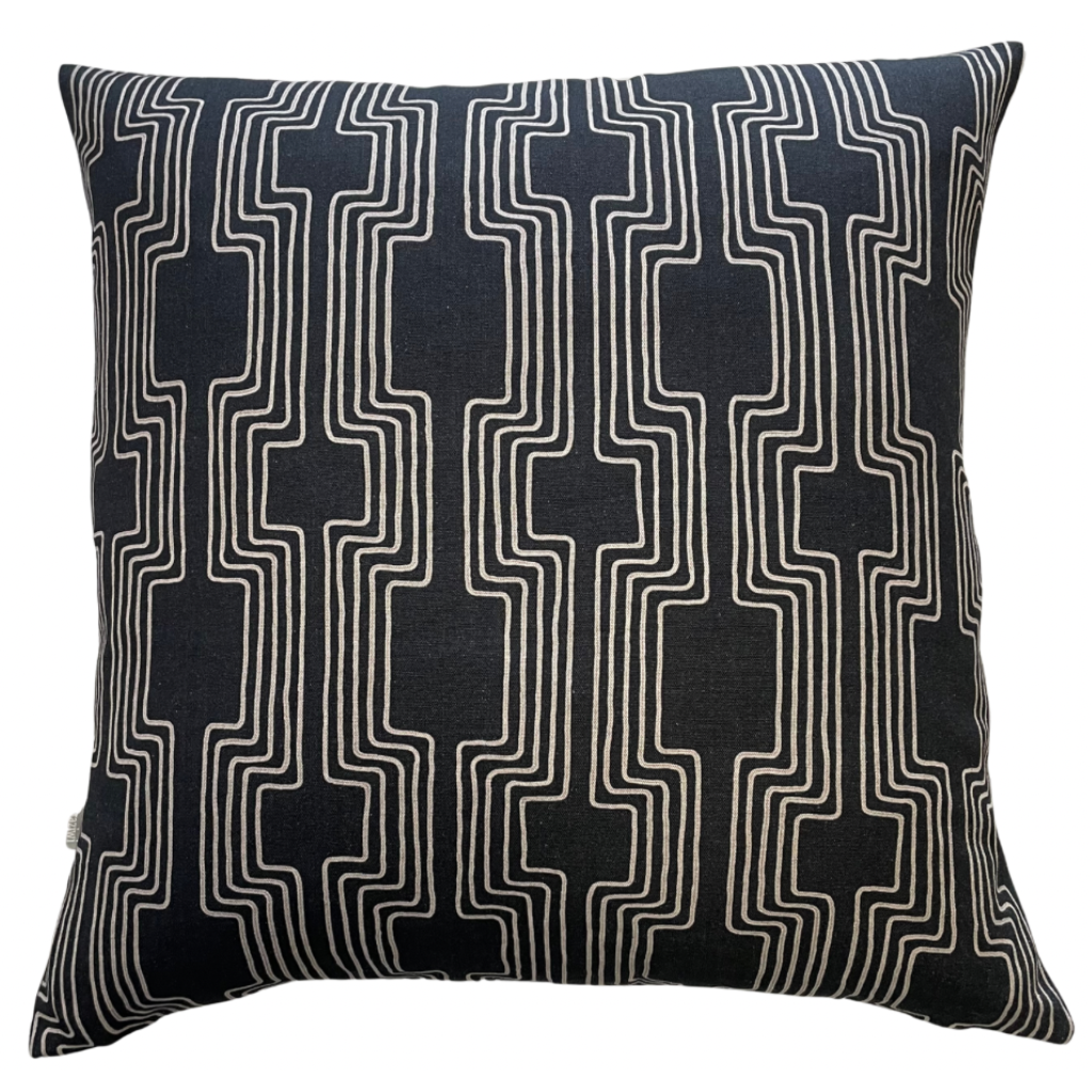 Geometric Urban Maze Indoor